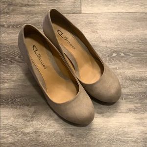 CL by Laundry Beige Wedges